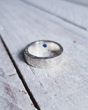 Load image into Gallery viewer, Men&#39;s EMPEROR Wedding Ring - Round Sea Glass in Silver or 18ct Gold
