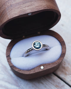 ATLANTIC Engagement Ring - Certified Ocean Diamond, Blue Diamond or Sapphire Solitaire in 18ct Gold