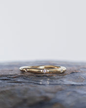 Load image into Gallery viewer, FLOW Wedding Ring - Eight Certified 1.3mm Ocean Diamonds in 9ct Yellow Gold - Size N
