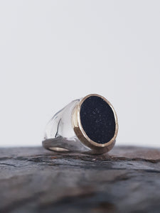 Mens signet ring using sea glass, 18ct gold and sterling silver.
